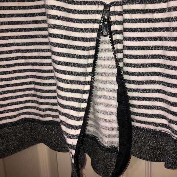 jacket - Picture 2 of 5